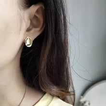 Load image into Gallery viewer, Mona Gold Earrings